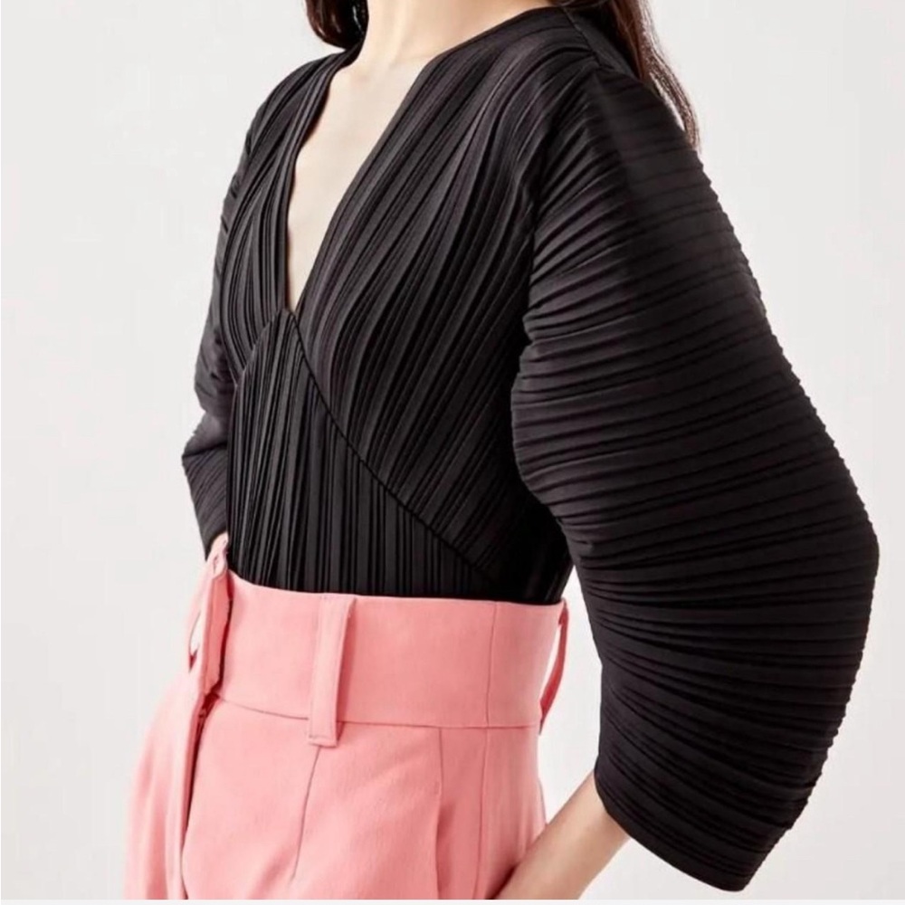 Black Pleated Blouse with 3/4 Sleeves bodysuit XS